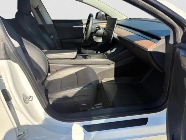 2022 Tesla Model 3 Long Range Dual Motor All-Wheel Drive