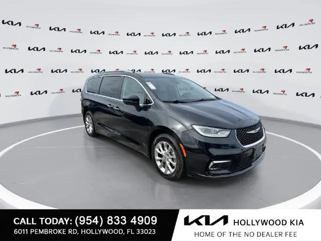 2021 Chrysler Pacifica Touring L
