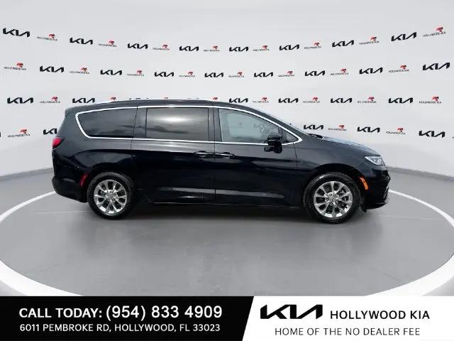 2021 Chrysler Pacifica Touring L
