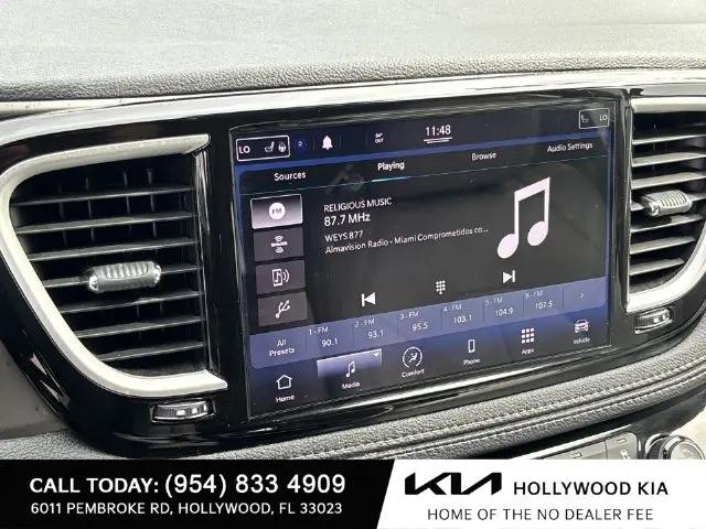 2021 Chrysler Pacifica Touring L