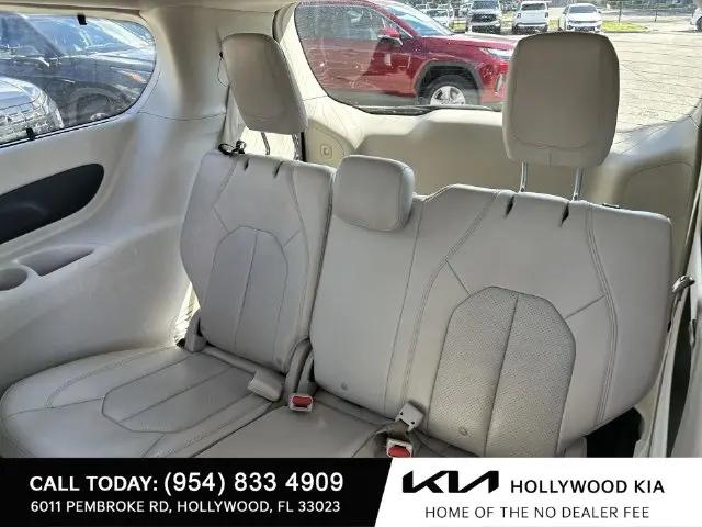 2021 Chrysler Pacifica Touring L