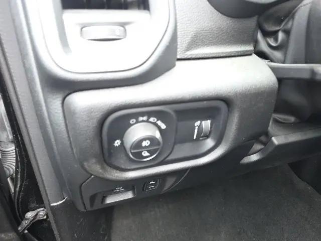 2024 Ram 1500 Big Horn Crew Cab 4x4 57 Box
