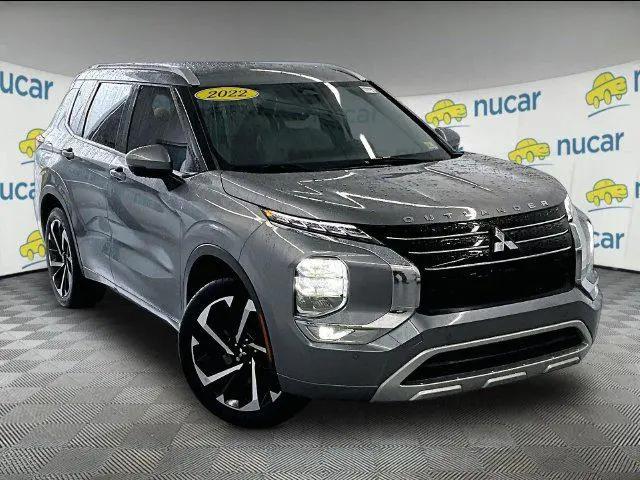 2022 Mitsubishi Outlander SEL 2.5 2WD for sale in Lebanon, NH