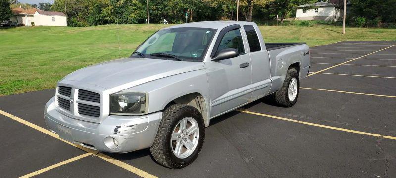 2007 Dodge Dakota SLT for sale in Barnard, MO