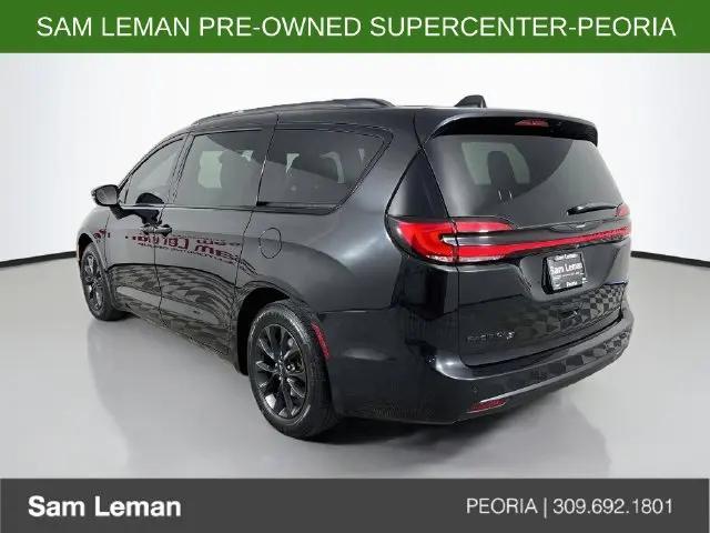 2021 Chrysler Pacifica Touring