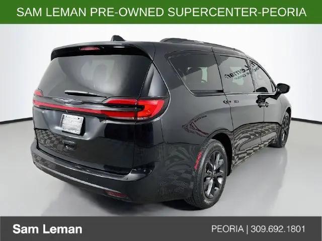 2021 Chrysler Pacifica Touring