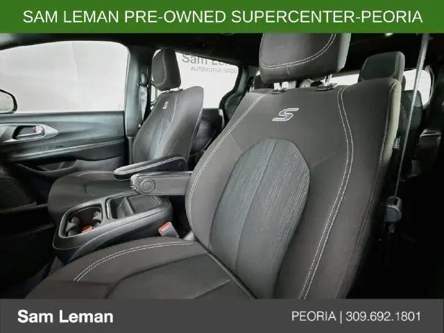 2021 Chrysler Pacifica Touring