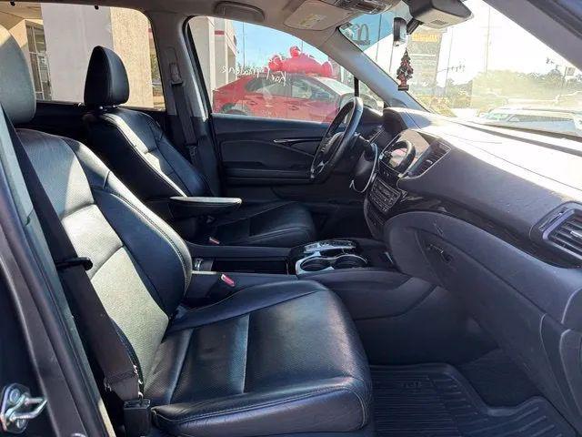 2020 Honda Pilot AWD Elite