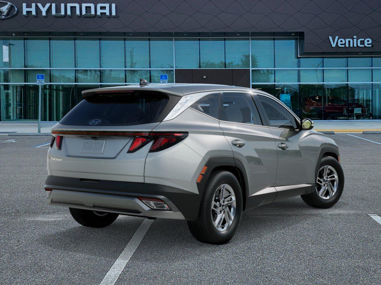 2026 Hyundai TUCSON SE FWD - Image 4