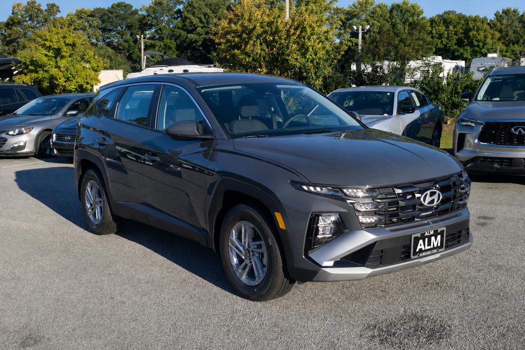 New 2026 Gray Hyundai SE FWD image 3