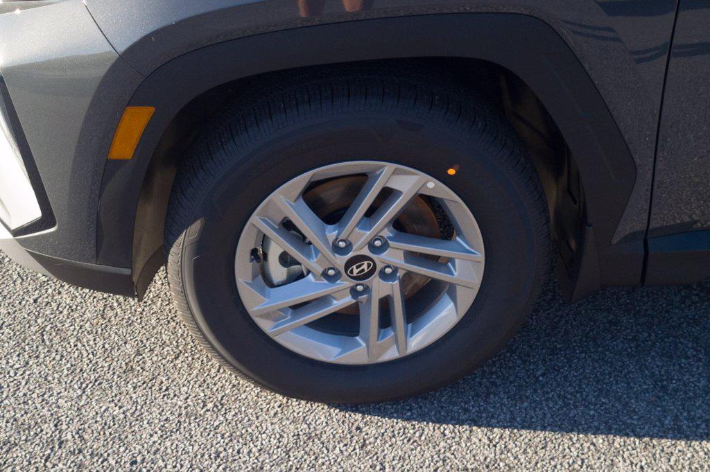 New 2026 Gray Hyundai SE FWD image 11