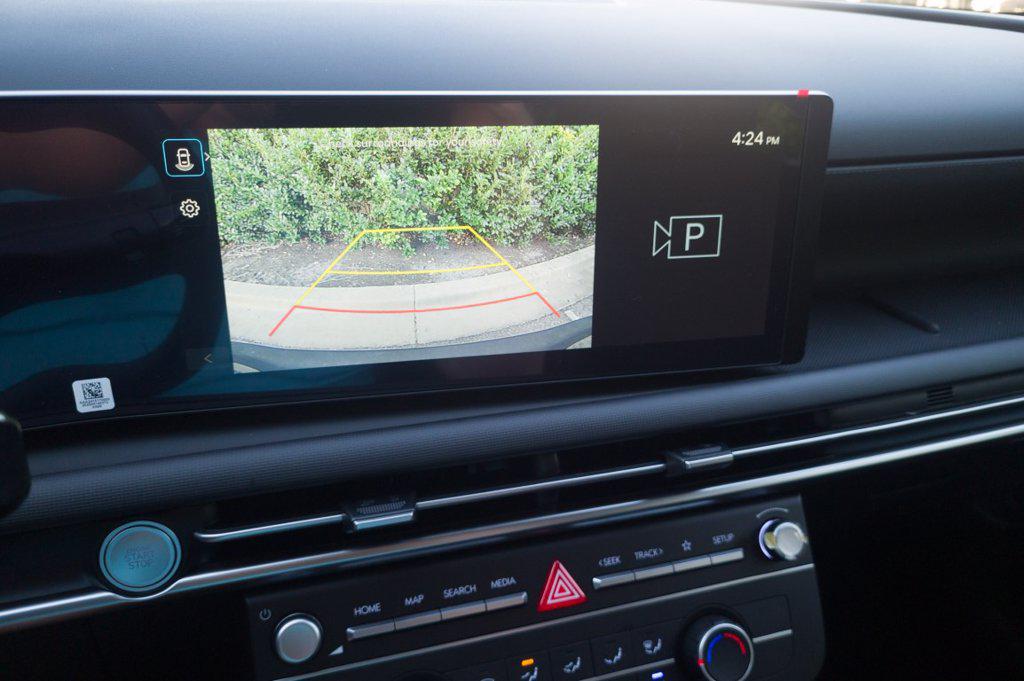 New 2026 Gray Hyundai SE FWD image 20