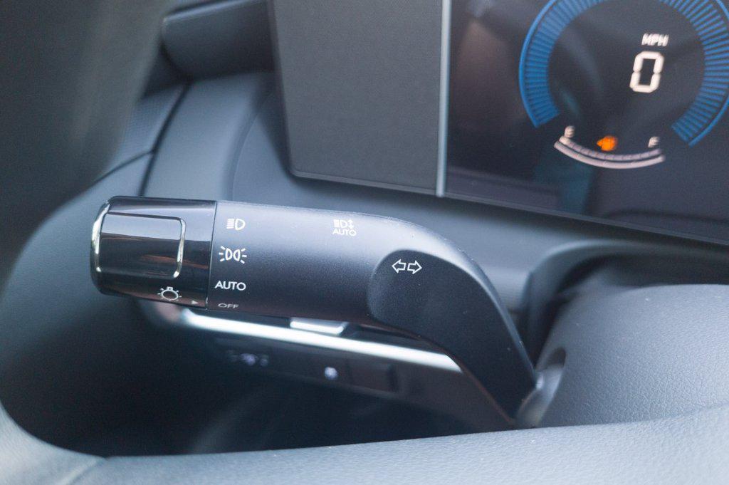 New 2026 Gray Hyundai SE FWD image 27