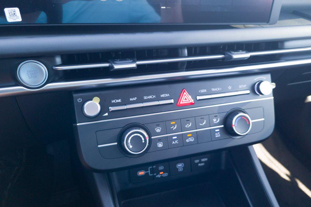 New 2026 Blue Hyundai SE FWD image 21