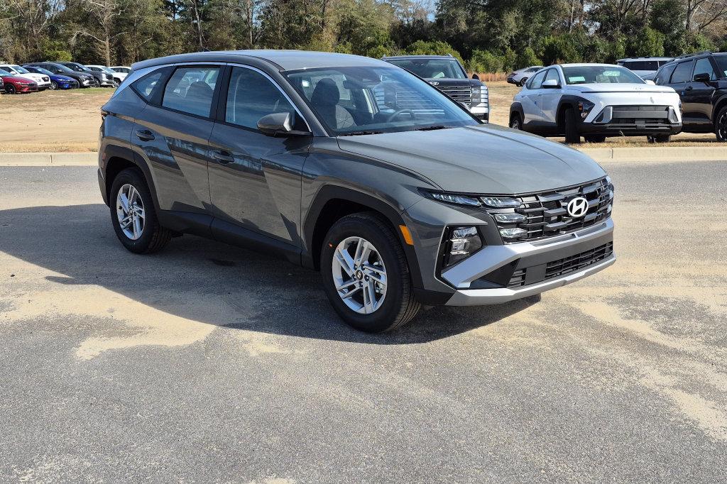 New 2026 Gray Hyundai SE FWD image 3