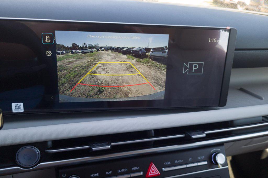 New 2026 Gray Hyundai SE FWD image 20
