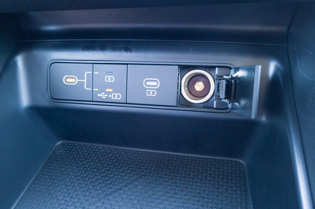 New 2026 Gray Hyundai SE FWD image 21