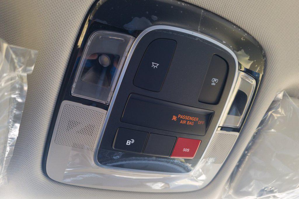 New 2026 Gray Hyundai SE FWD image 27