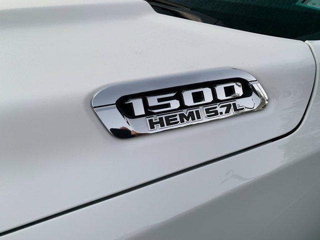 2021 RAM 1500 Big Horn Crew Cab 4x4 64 Box 2021 RAM 1500 Big Horn Crew Cab 4x4 64 Box