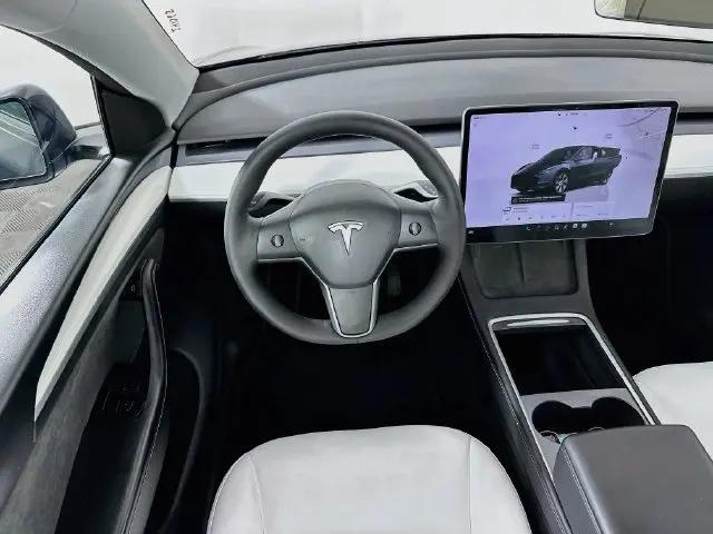 2024 Tesla Model Y Long Range Dual Motor All-Wheel Drive