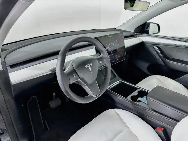 2024 Tesla Model Y Long Range Dual Motor All-Wheel Drive