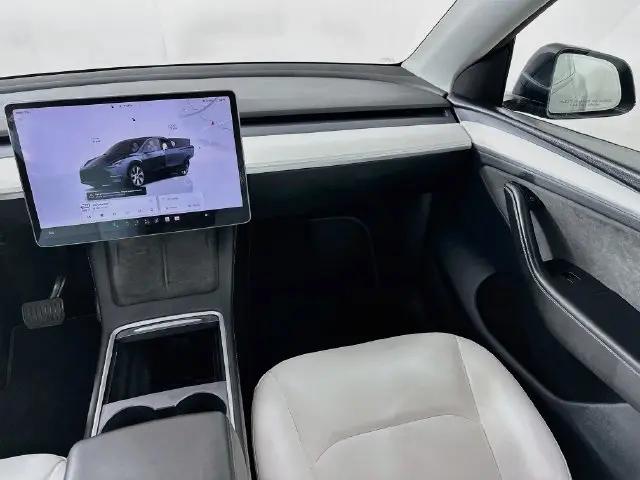 2024 Tesla Model Y Long Range Dual Motor All-Wheel Drive