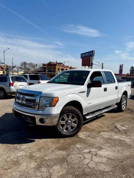 2013 Ford F-150 XLT for sale in Milwaukee, WI