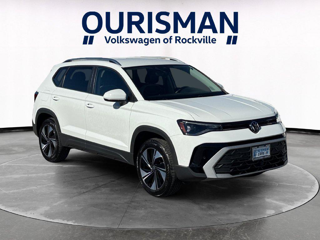 /2025 Volkswagen Taos