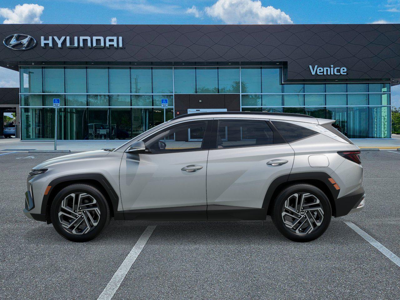 2026 Hyundai TUCSON HYBRID Limited - Image 3