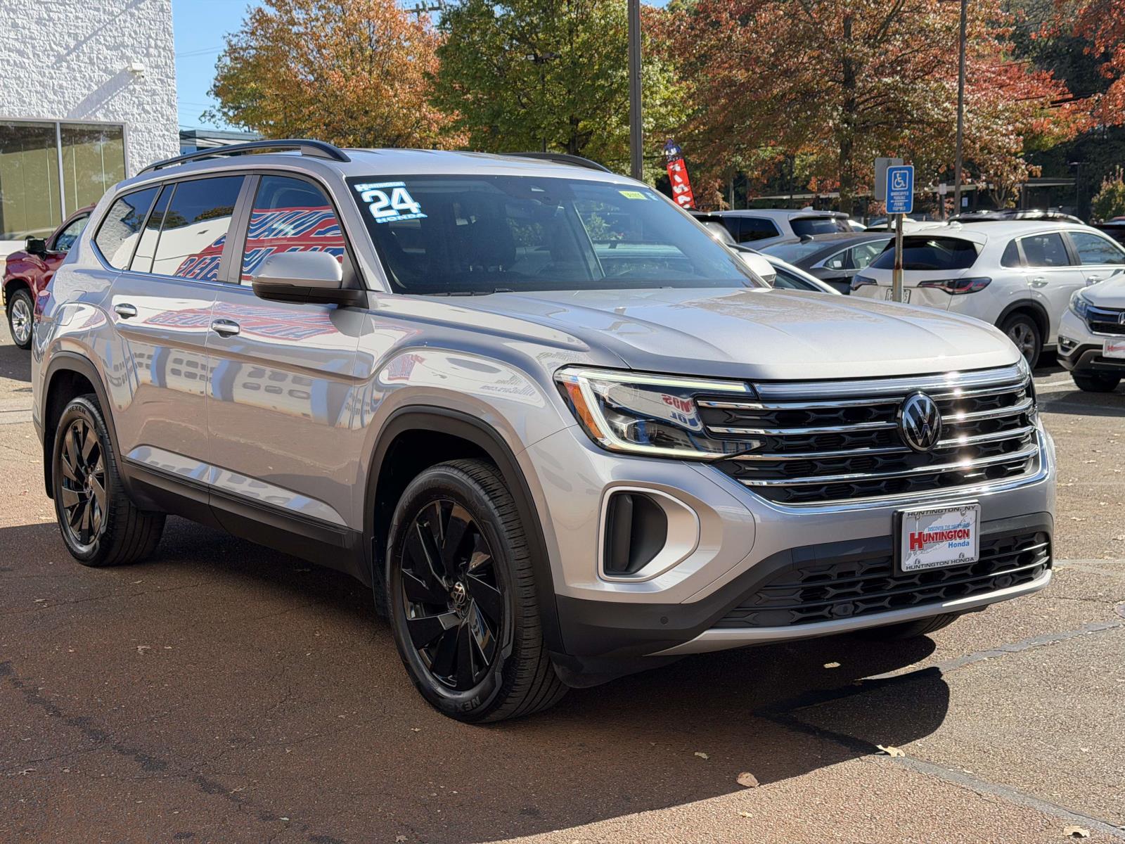 2024 Volkswagen Atlas SE 4Motion with Technology