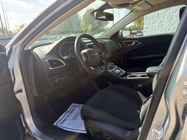 2016 Chrysler 200 Limited