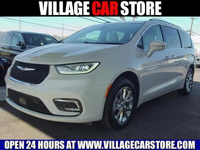 2021 Chrysler Pacifica Touring L AWD for sale near Columbus, OH