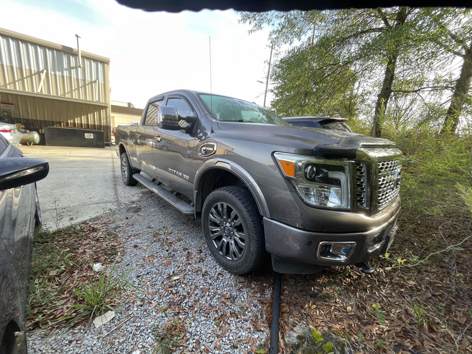 2016 Nissan Titan XD Platinum Reserve Crew Cab 4WD