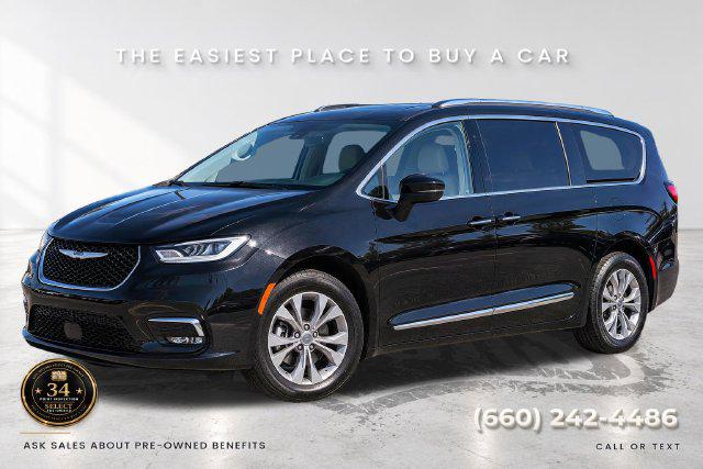 2024 Chrysler Pacifica Touring L for sale in Butler, MO