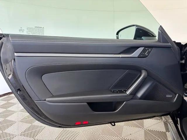 2025 Porsche 911 Carrera T