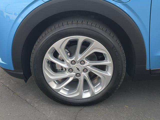 New 2027 Chevrolet Bolt LT FWD Front Wheel Drive Sport Utility