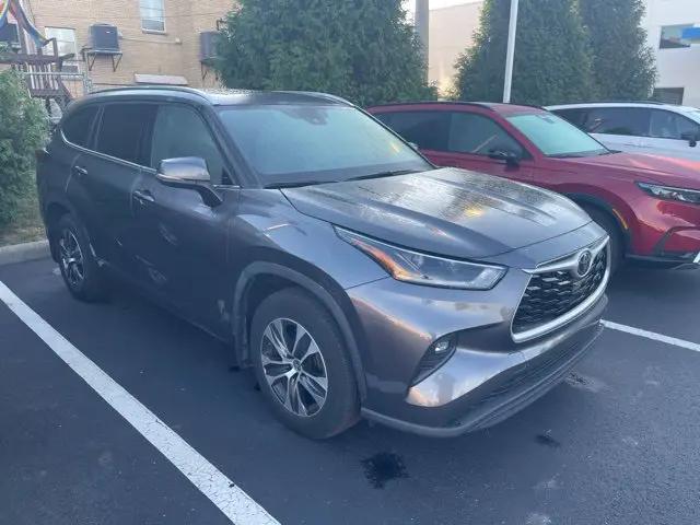 2021 Toyota Highlander for sale near Dayton, OH