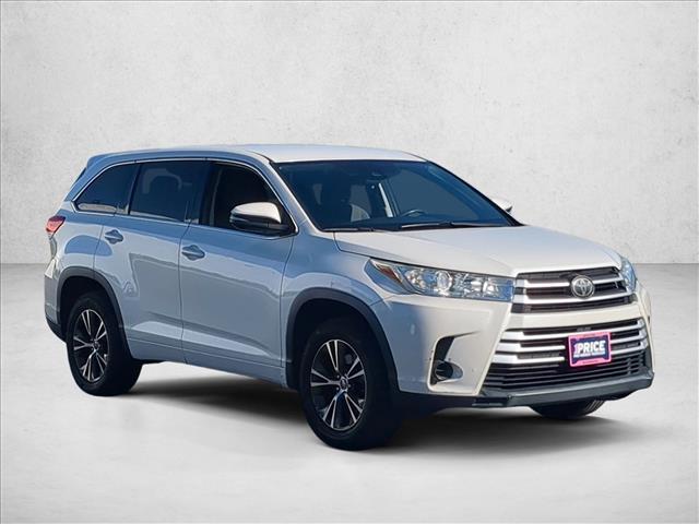 Used 2018 Toyota Highlander LE Front Wheel Drive Sport Utility