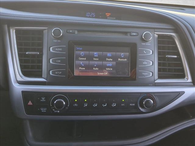 Used 2018 Toyota Highlander LE Front Wheel Drive Sport Utility
