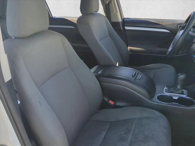 Used 2018 Toyota Highlander LE Front Wheel Drive Sport Utility