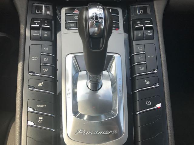 2014 Porsche Panamera 4dr HB
