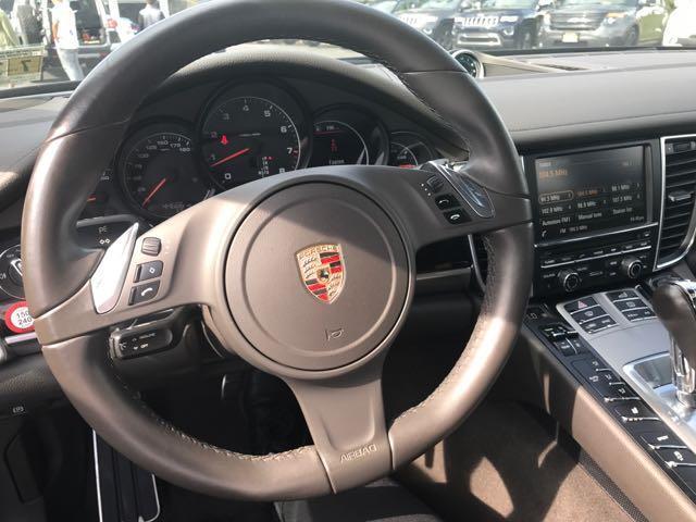 2014 Porsche Panamera 4dr HB
