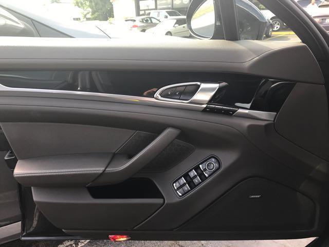 2014 Porsche Panamera 4dr HB