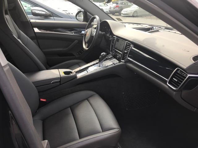 2014 Porsche Panamera 4dr HB