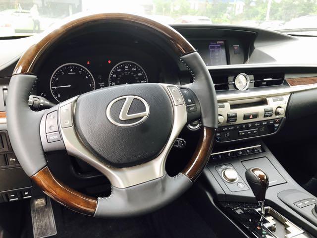 2014 Lexus ES 350 4dr Sdn