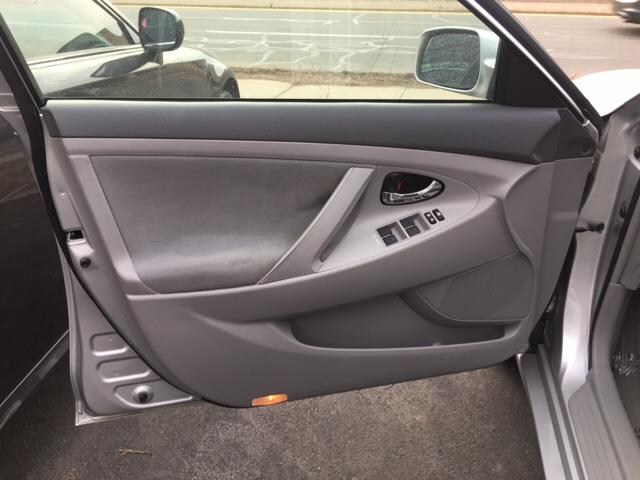 2010 Toyota Camry 4dr Sdn (Natl)