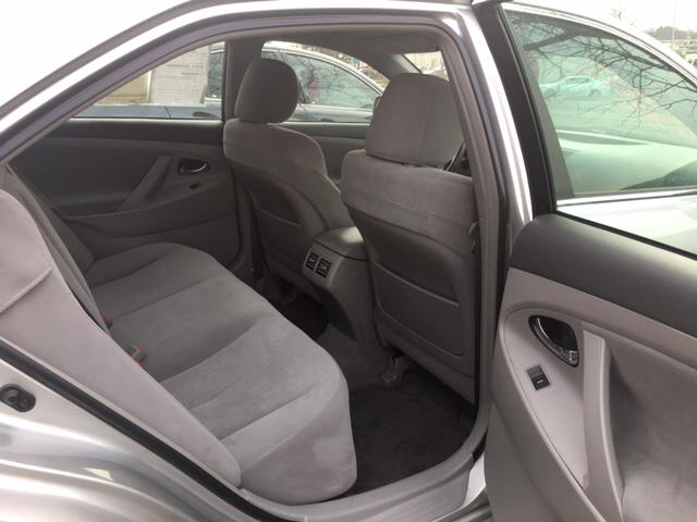 2010 Toyota Camry 4dr Sdn (Natl)