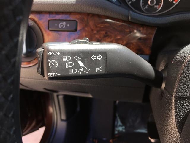 2013 Volkswagen Passat SEL Premium