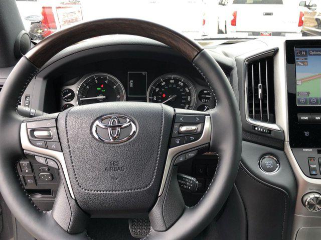 2019 Toyota Land Cruiser V8