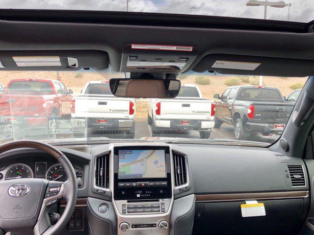 2019 Toyota Land Cruiser V8